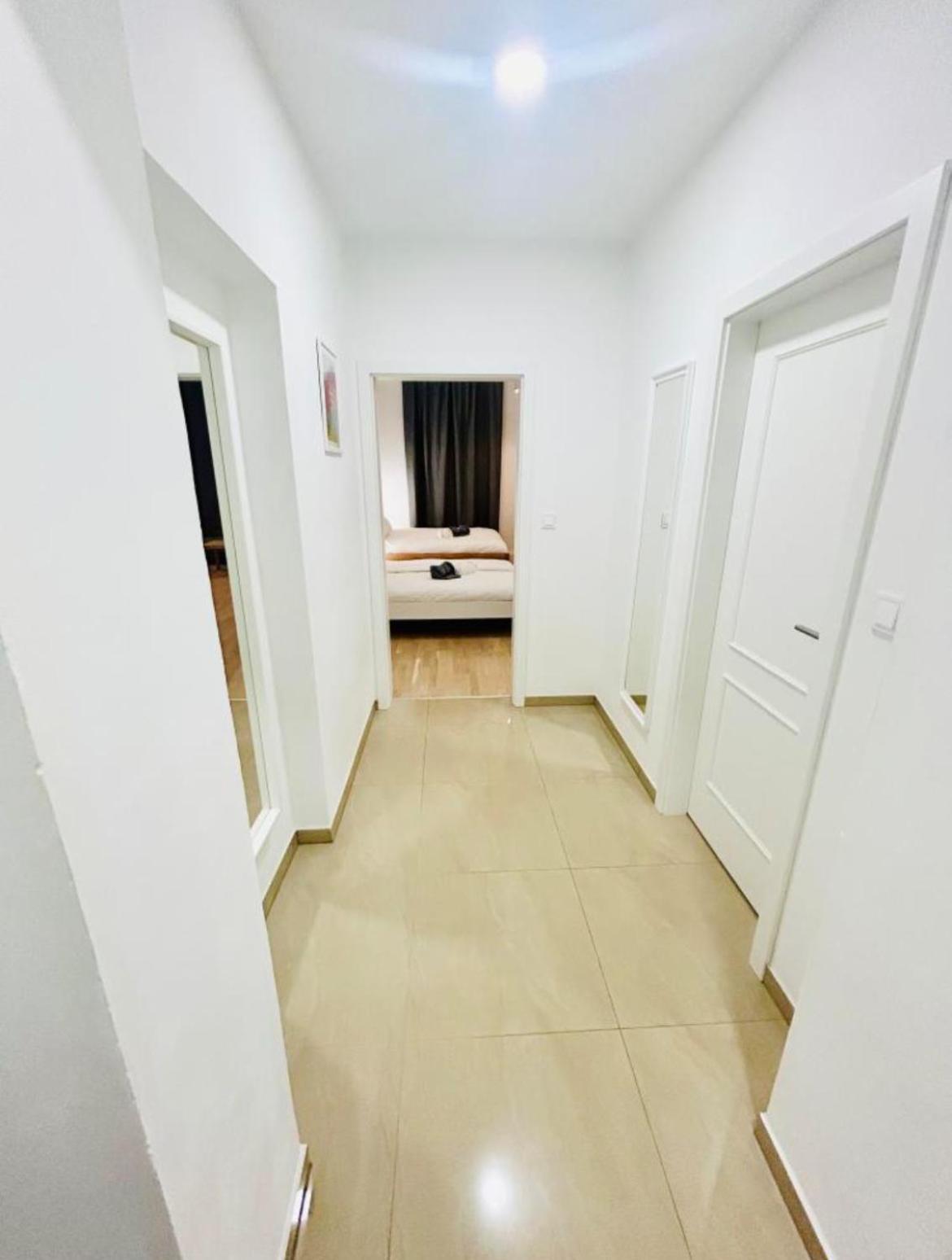 New Design & Style Apartments 50M From Wenceslas Square Прага Екстериор снимка